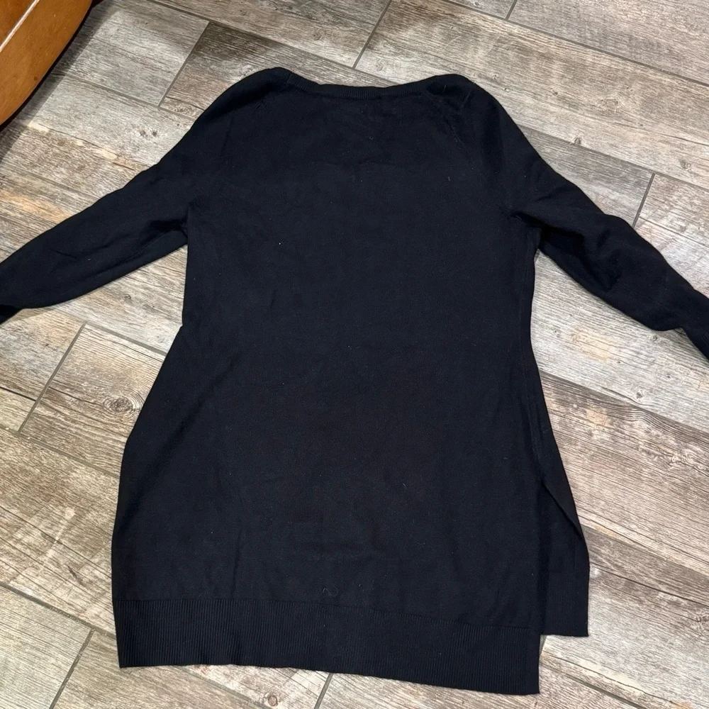Black Long Sleeve Sweater​